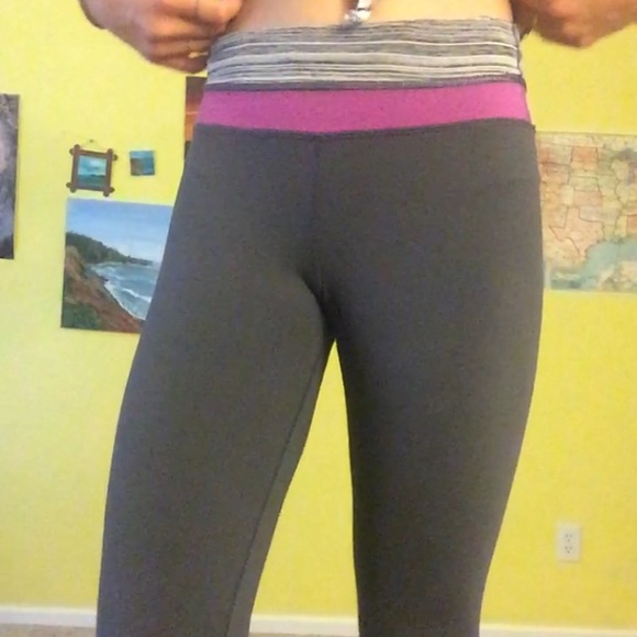 Grey lululemon leggings - Picture 1 of 7